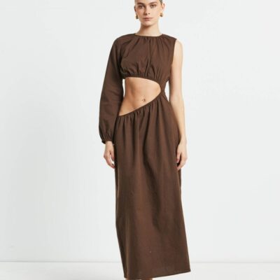 New SUBTITLED Isobel One Shoulder Cut Out Midi Dress In Chocolate