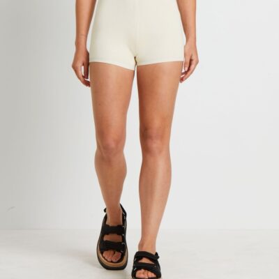 Clearance  SUBTITLED Bonnie Knitted Hot Shorts In Oat Beige