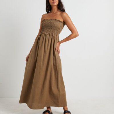 New SUBTITLED Esme Shirred Bandeau Maxi Dress In Hazelnut Brown