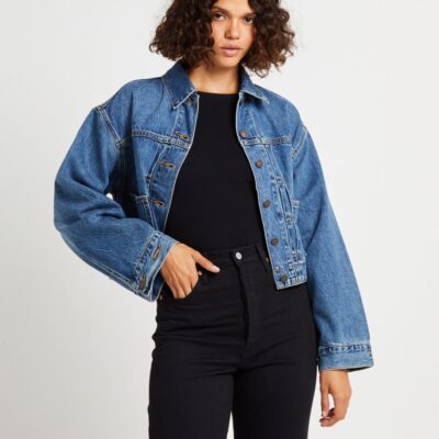 New LEVIS Tailored 90S Denim Trucker Jacket