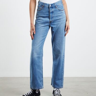 Clearance  LEVIS Ribcage Straight Ankle Jeans In The Middle Light Indigo